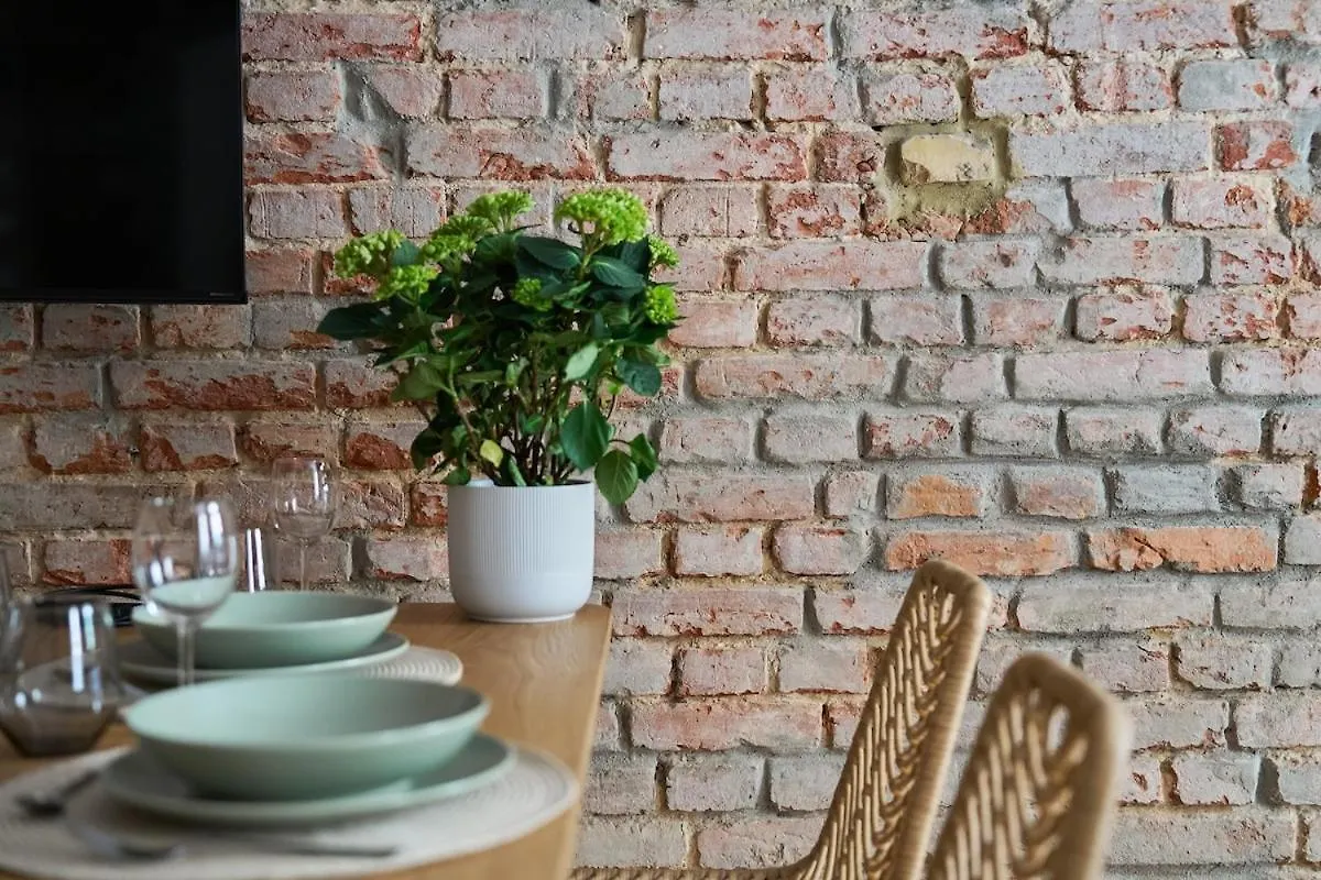 Urban Base Apartment For 8 In Berlin Mitte