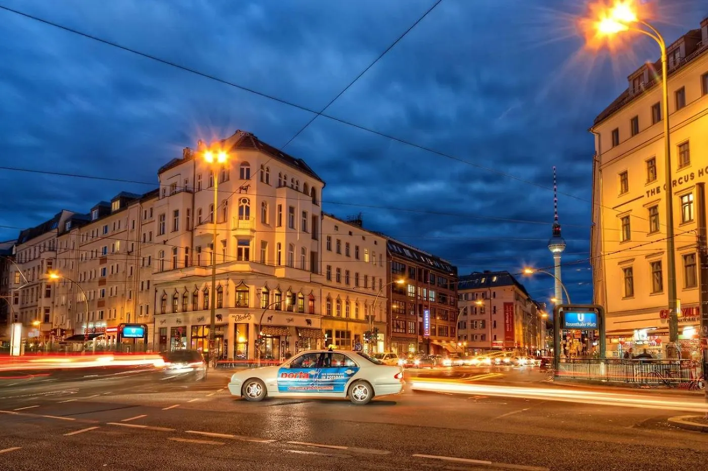 Urban Base Apartment For 8 In Berlin Mitte